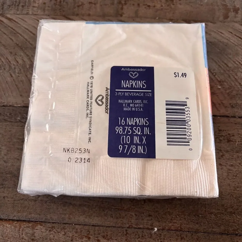 Lot of 4 Sealed Vintage 1978 Garfield Ambassador Luncheon Napkins Cake Hallmark